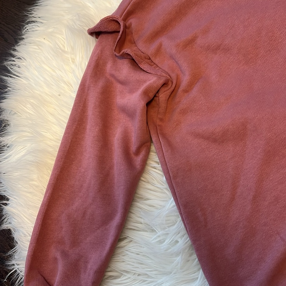 H&M Ruffle Sweater NWOT - Picture 3 of 4